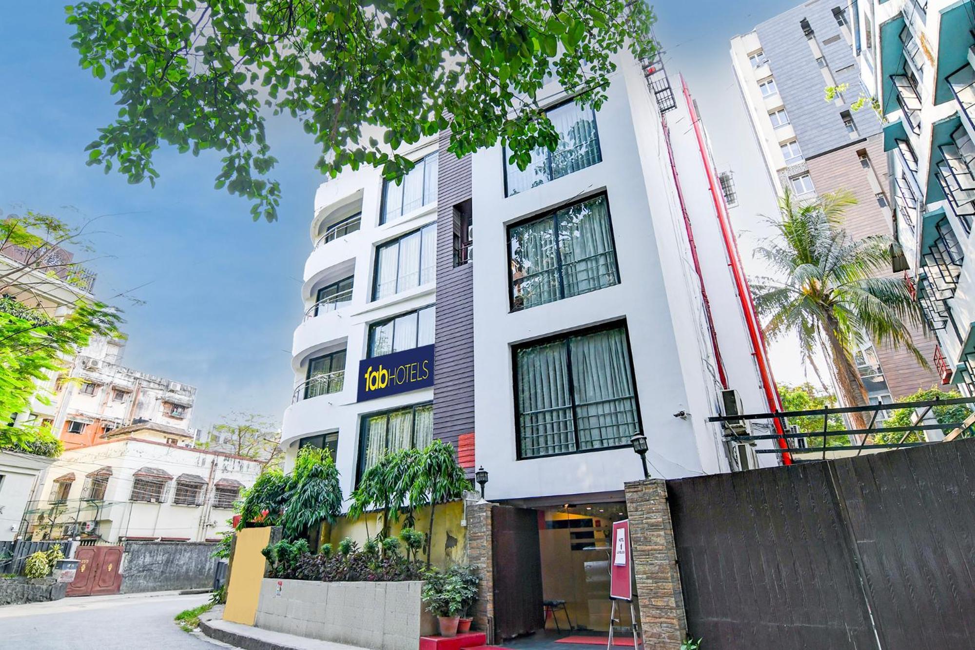 Fabhotel Ballygunge Luxury - Behind Punjab Club Колката Екстериор снимка