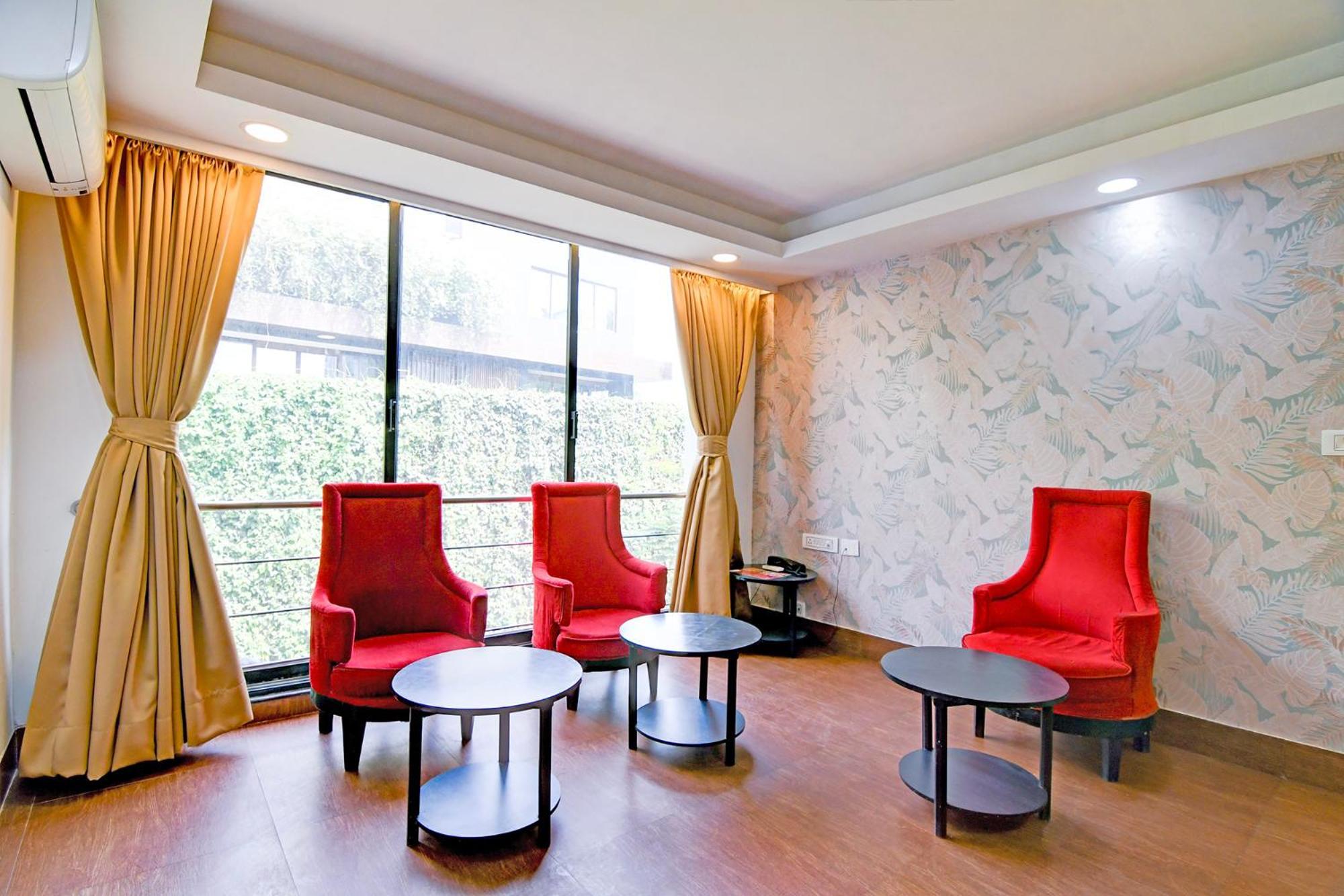 Fabhotel Ballygunge Luxury - Behind Punjab Club Колката Екстериор снимка
