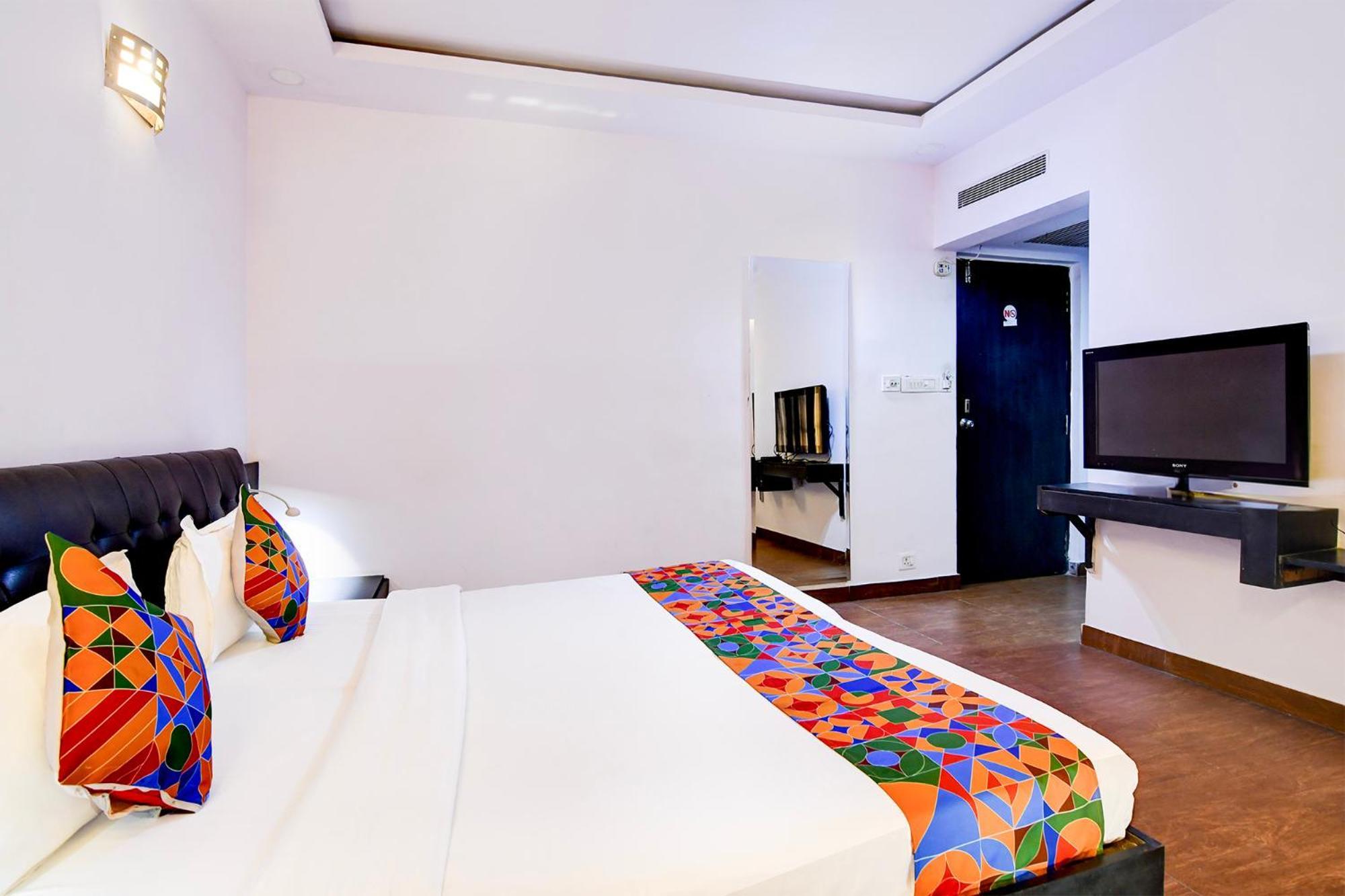 Fabhotel Ballygunge Luxury - Behind Punjab Club Колката Екстериор снимка