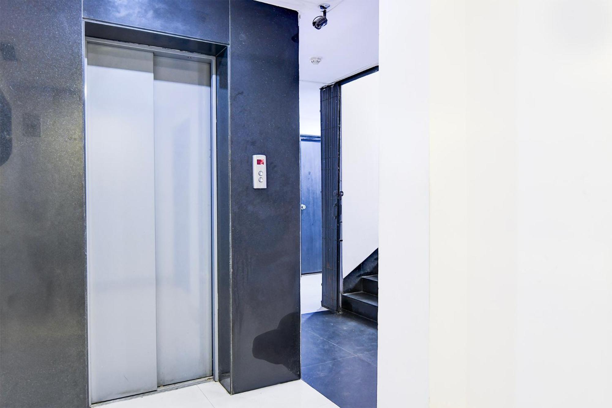 Fabhotel Ballygunge Luxury - Behind Punjab Club Колката Екстериор снимка