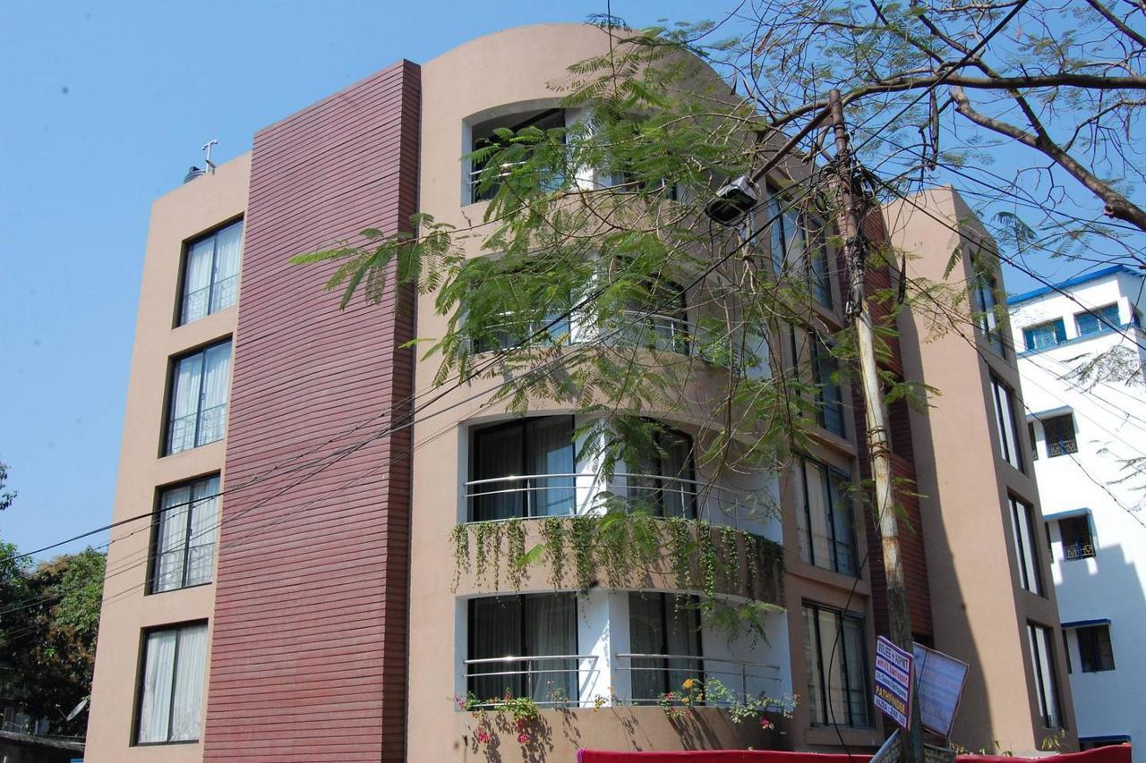 Fabhotel Ballygunge Luxury - Behind Punjab Club Колката Екстериор снимка